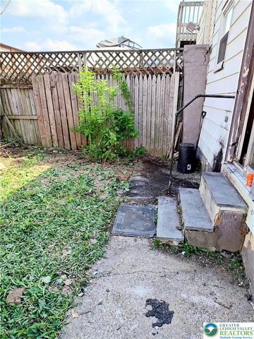547 North Silk Street, Allentown City, PA 18102