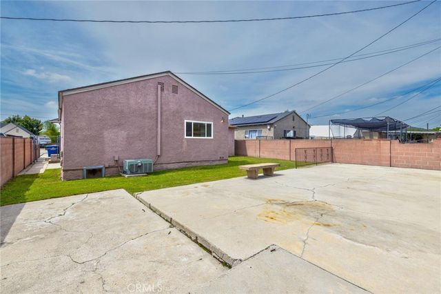 6057 Roosevelt, South Gate, CA 90280