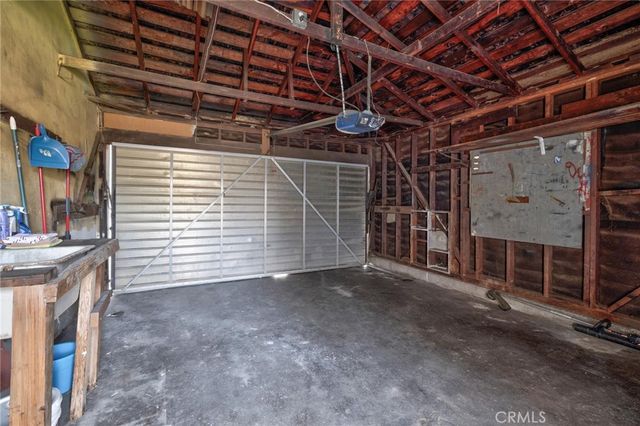 6057 Roosevelt, South Gate, CA 90280