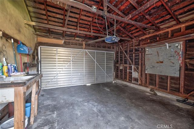 6057 Roosevelt, South Gate, CA 90280