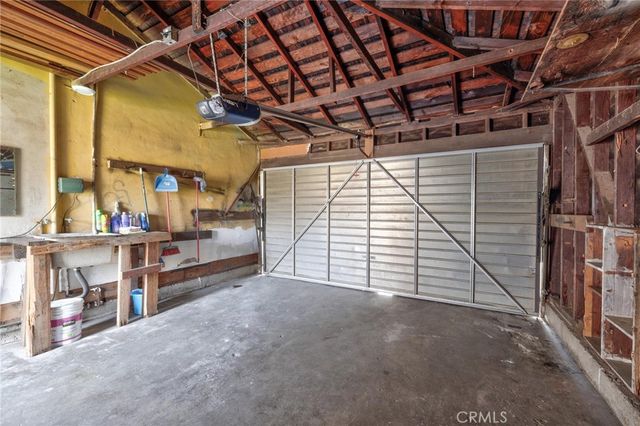 6057 Roosevelt, South Gate, CA 90280