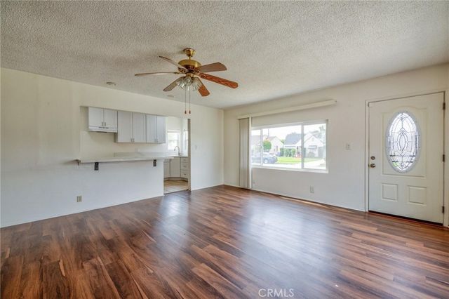 6057 Roosevelt, South Gate, CA 90280