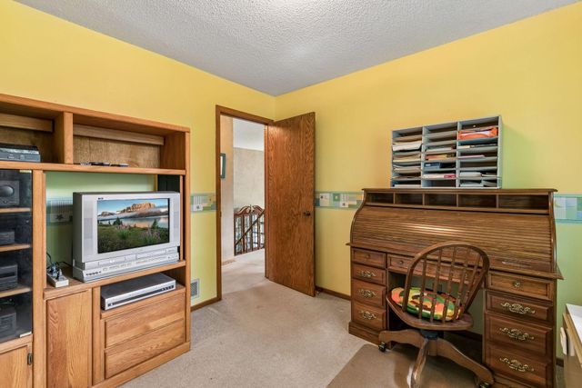 11701 Mirada Court, Burnsville, MN 55337