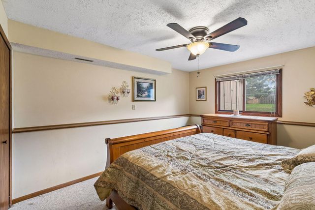 11701 Mirada Court, Burnsville, MN 55337