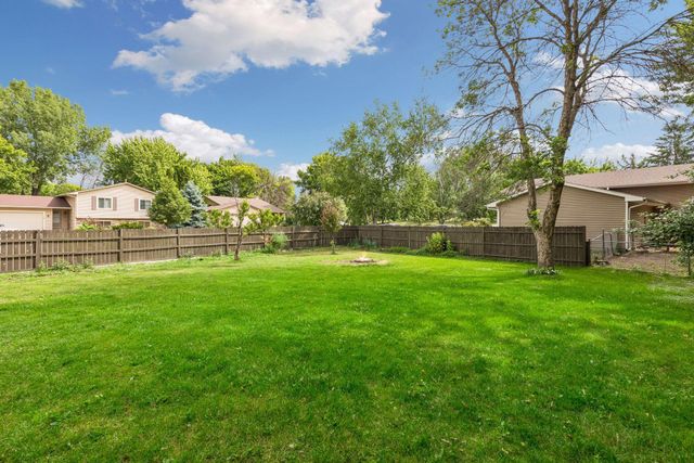 11701 Mirada Court, Burnsville, MN 55337
