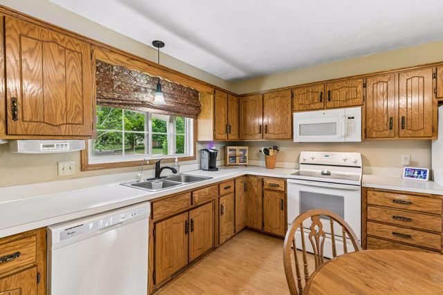 11701 Mirada Court, Burnsville, MN 55337