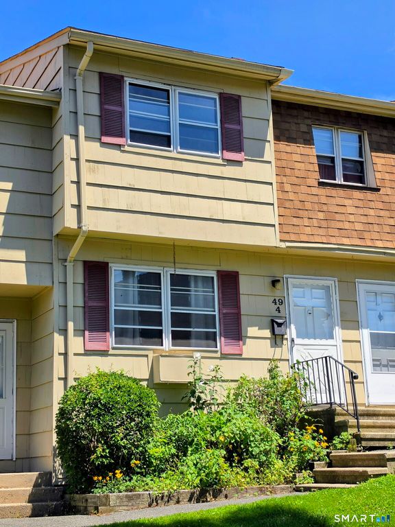 49 Ridge Road 4, Naugatuck, CT 06770