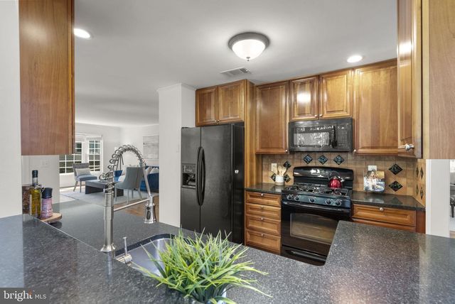 12109 MCDONALD CHAPEL DR, Gaithersburg, MD 20878