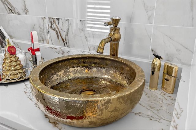 7613 RUSTIC DRIVE, Tampa, FL 33634