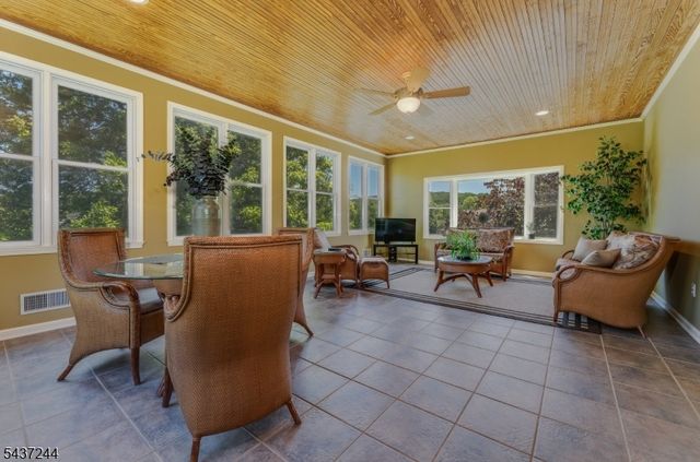 27 Kalan Farm Rd, Bethlehem Twp., NJ 08827