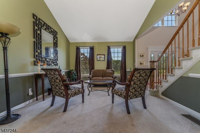 27 Kalan Farm Rd, Bethlehem Twp., NJ 08827