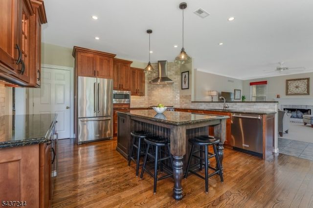 27 Kalan Farm Rd, Bethlehem Twp., NJ 08827