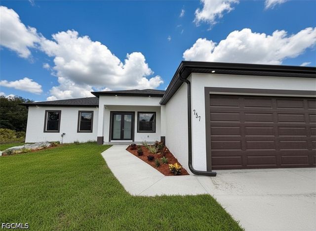 757 Switchboard LN, Lehigh Acres, FL 33974