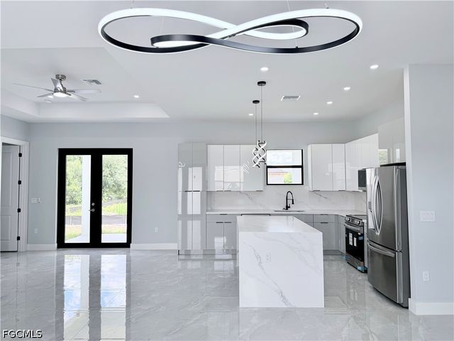 757 Switchboard LN, Lehigh Acres, FL 33974