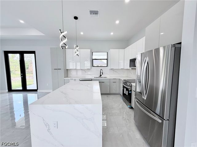 757 Switchboard LN, Lehigh Acres, FL 33974