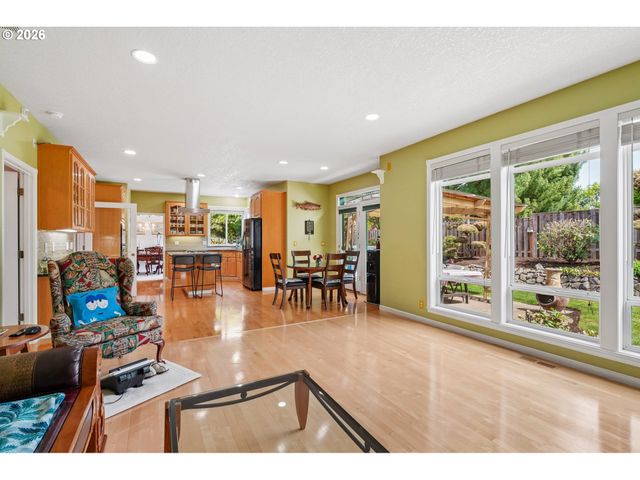 680 Nw 167TH Ave, Beaverton, OR 97006