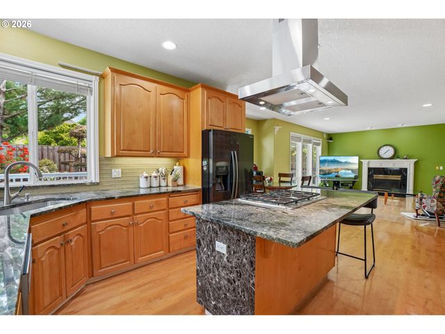 680 Nw 167TH Ave, Beaverton, OR 97006