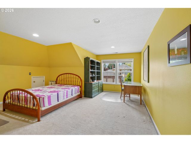 680 Nw 167TH Ave, Beaverton, OR 97006