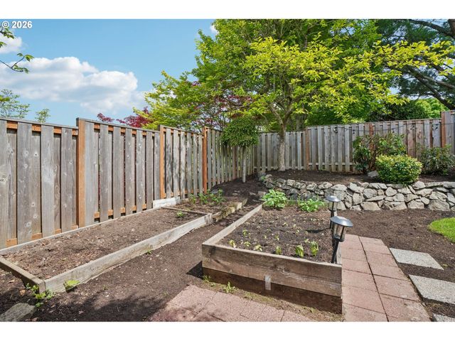 680 Nw 167TH Ave, Beaverton, OR 97006