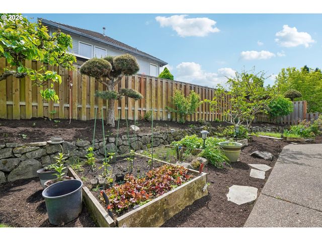 680 Nw 167TH Ave, Beaverton, OR 97006