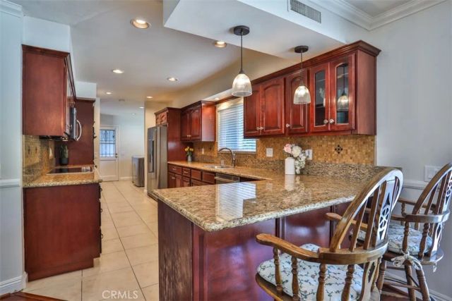 561 Crooked Arrow, Diamond Bar, CA 91765