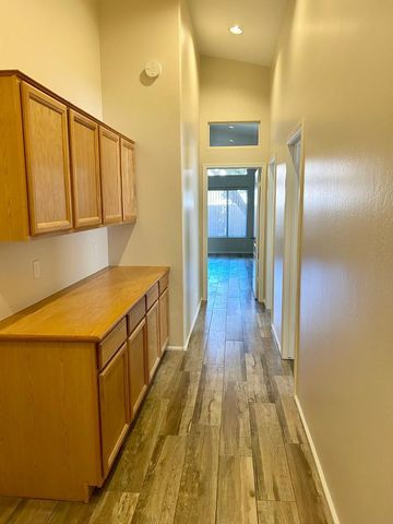 1230 E Captain Dreyfus Avenue, Phoenix, AZ 85022