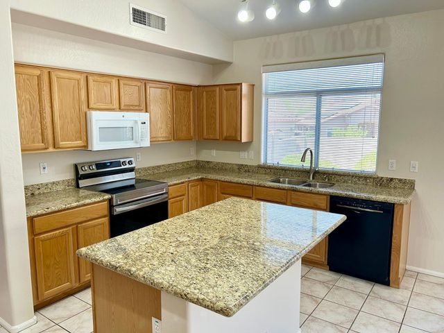 1230 E Captain Dreyfus Avenue, Phoenix, AZ 85022
