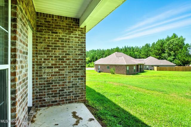 21 Charbonneau, Sumrall, MS 39482