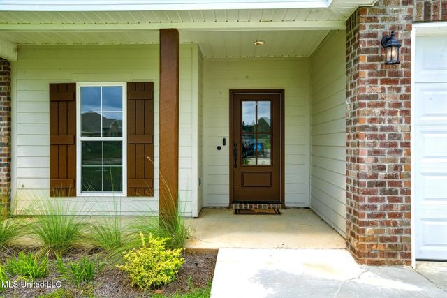 21 Charbonneau, Sumrall, MS 39482