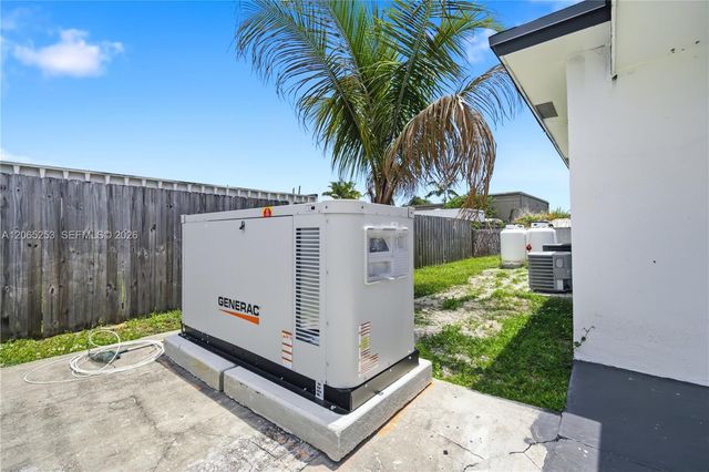 2209 SW 61st Ave, Miramar, FL 33023