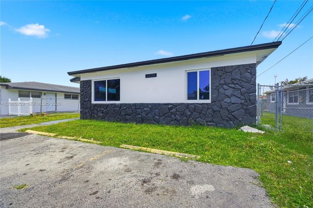 2209 SW 61st Ave, Miramar, FL 33023