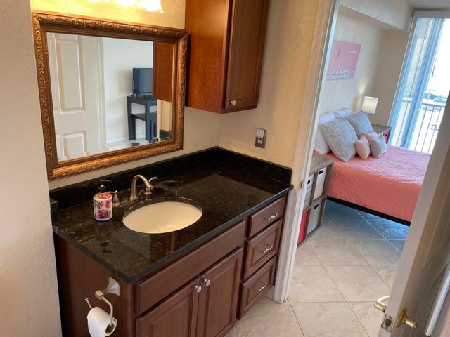 1801 N Flagler Drive 818, West Palm Beach, FL 33407
