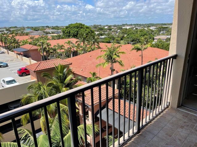 1801 N Flagler Drive 818, West Palm Beach, FL 33407