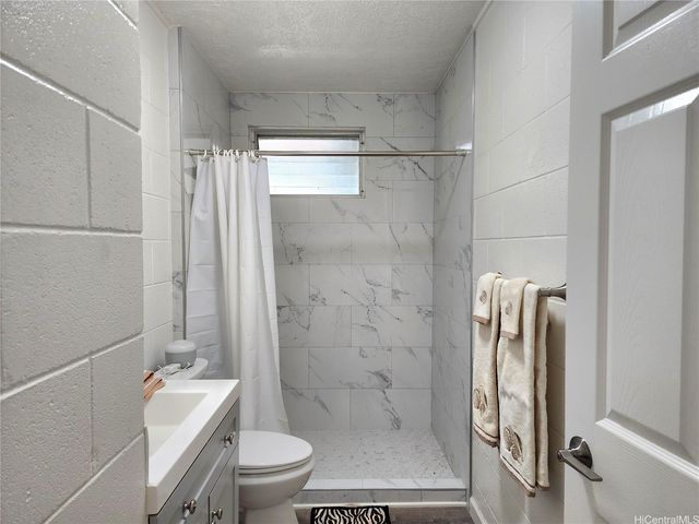 1638 Makamua Street, Pearl City, HI 96782