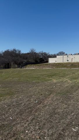 8507 Camp Bowie West Boulevard, Fort Worth, TX 76116