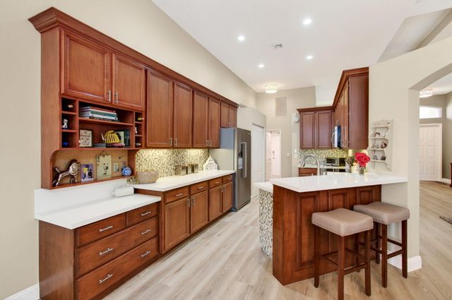 68 Lake Eden Drive, Boynton Beach, FL 33435