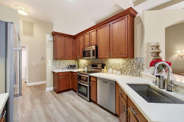 68 Lake Eden Drive, Boynton Beach, FL 33435