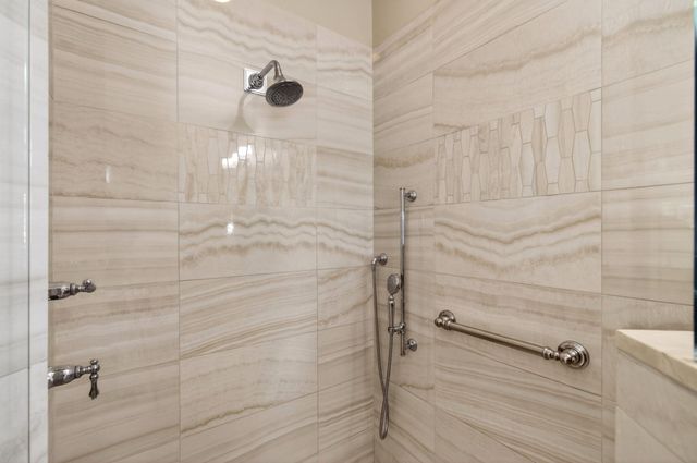 68 Lake Eden Drive, Boynton Beach, FL 33435