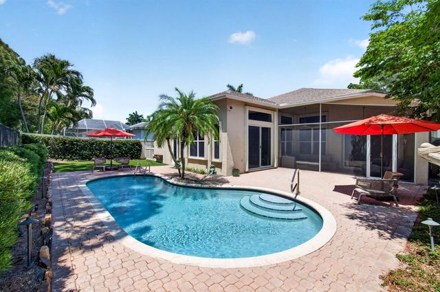 68 Lake Eden Drive, Boynton Beach, FL 33435
