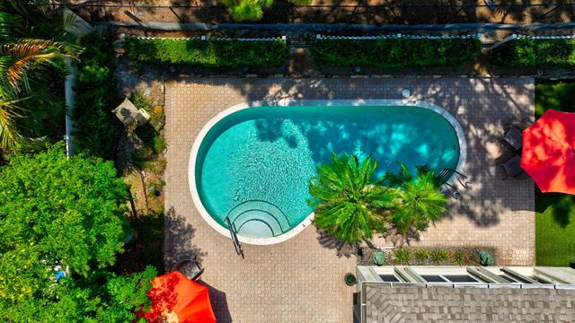 68 Lake Eden Drive, Boynton Beach, FL 33435