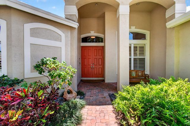 68 Lake Eden Drive, Boynton Beach, FL 33435