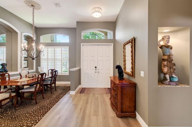 68 Lake Eden Drive, Boynton Beach, FL 33435