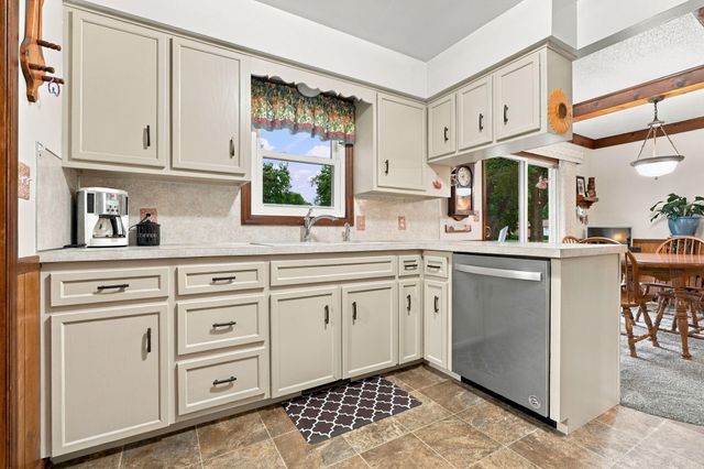 7258 Yorkshire Drive, Hudsonville, MI 49426