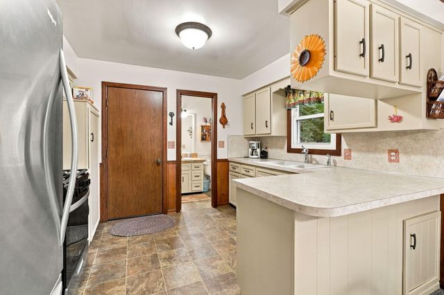 7258 Yorkshire Drive, Hudsonville, MI 49426