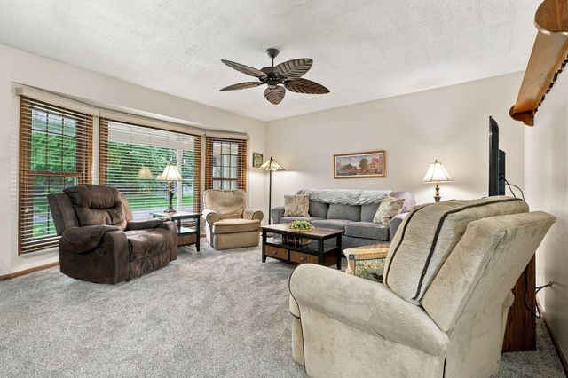 7258 Yorkshire Drive, Hudsonville, MI 49426
