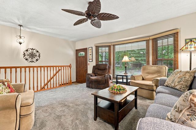 7258 Yorkshire Drive, Hudsonville, MI 49426