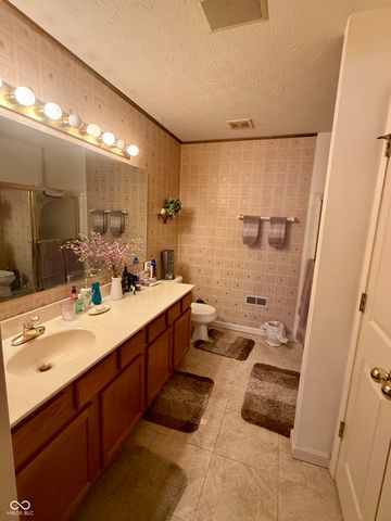 7557 Gold Coin Drive, Avon, IN 46123