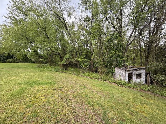 790 Sunflower, North Huntingdon, PA 15642