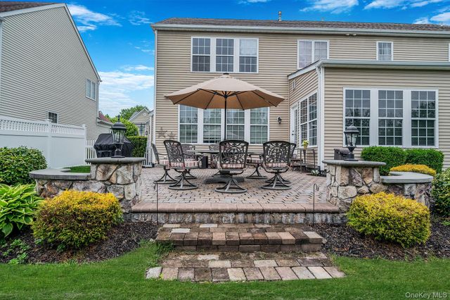 11 Woodstork Drive, Mount Sinai, NY 11766