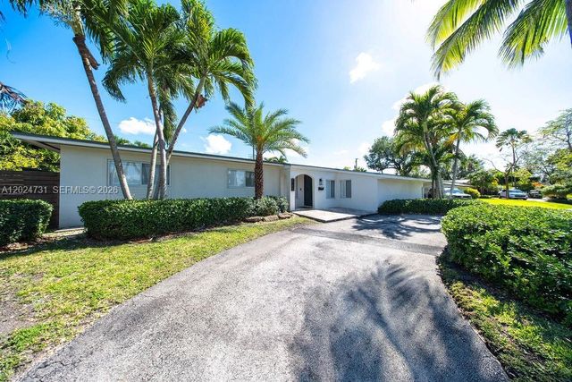 9800 SW 76th St, Miami, FL 33173